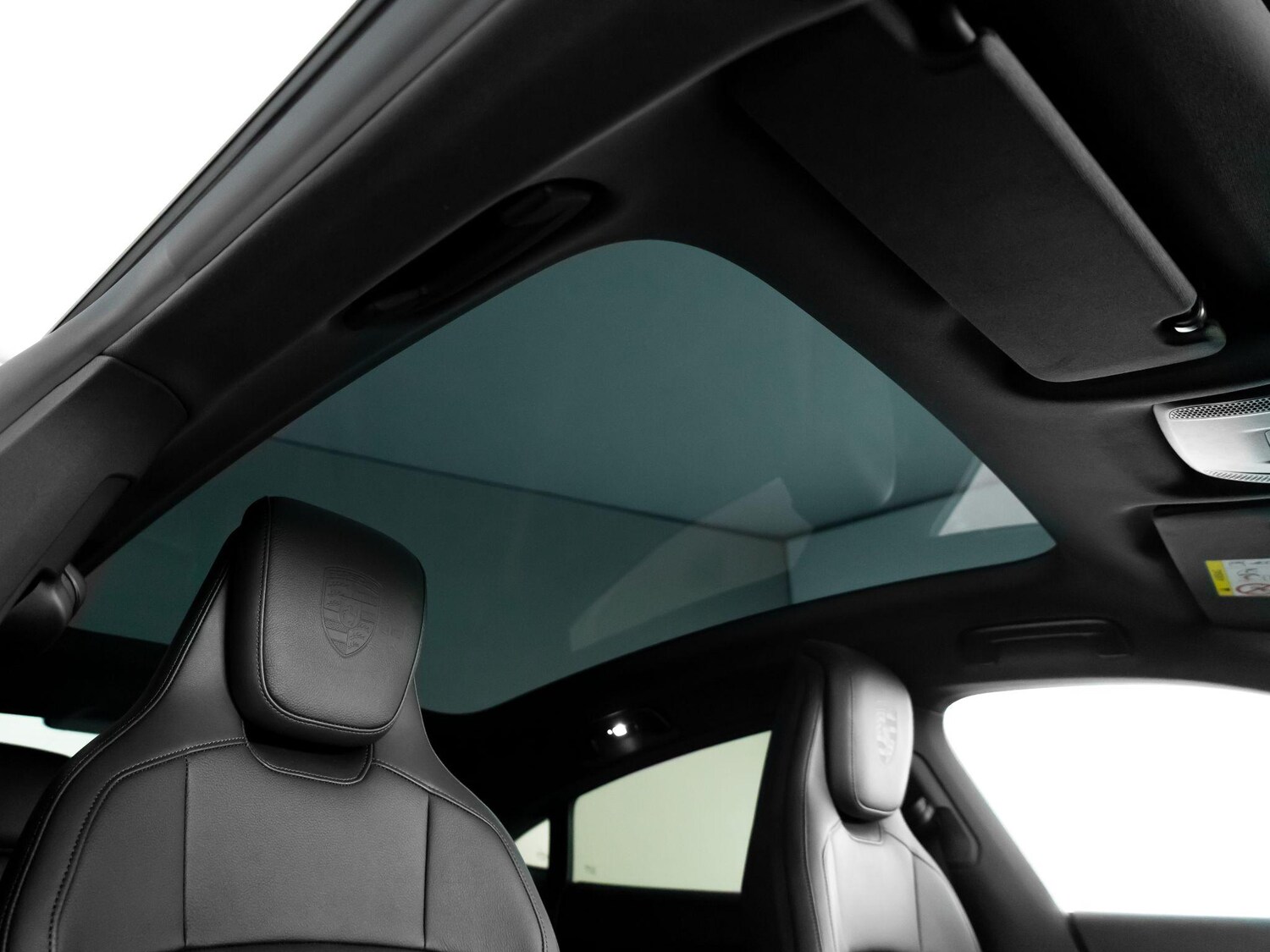 Used Porsche Taycan 2025 for sale - 77193276: Photo 12