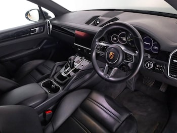 Used Porsche Cayenne 2022 for sale - 77164037: Photo