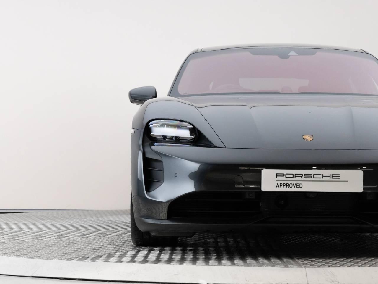 Used Porsche Taycan 2022 for sale - 76691261: Photo 10