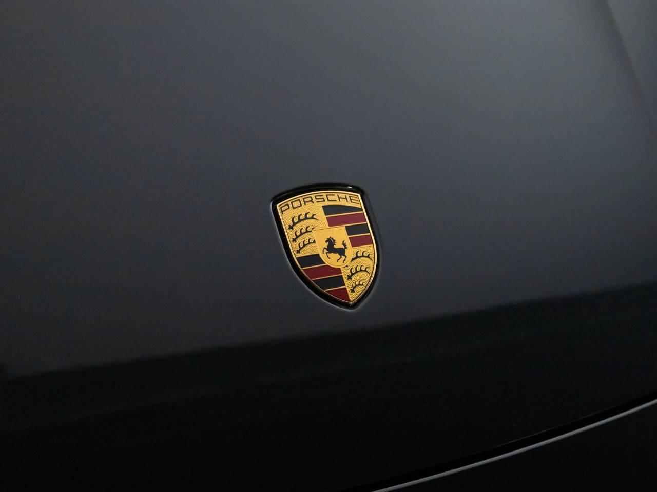 Used Porsche Taycan 2022 for sale - 76691261: Photo 11