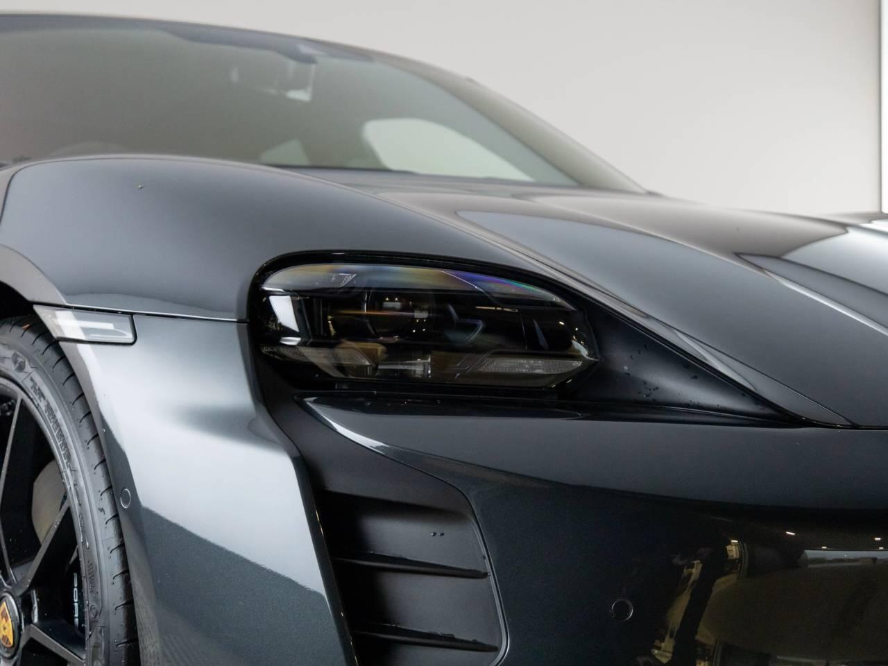 Used Porsche Taycan 2022 for sale - 76691261: Photo 9