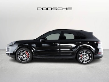 Used Porsche Cayenne 2026 for sale - 78247415: Photo
