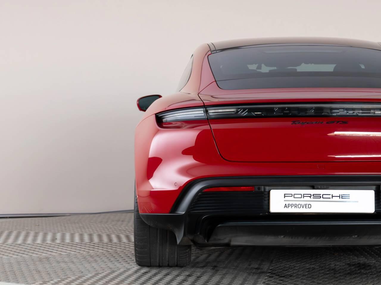 Used Porsche Taycan 2022 for sale - 76674368: Photo 12