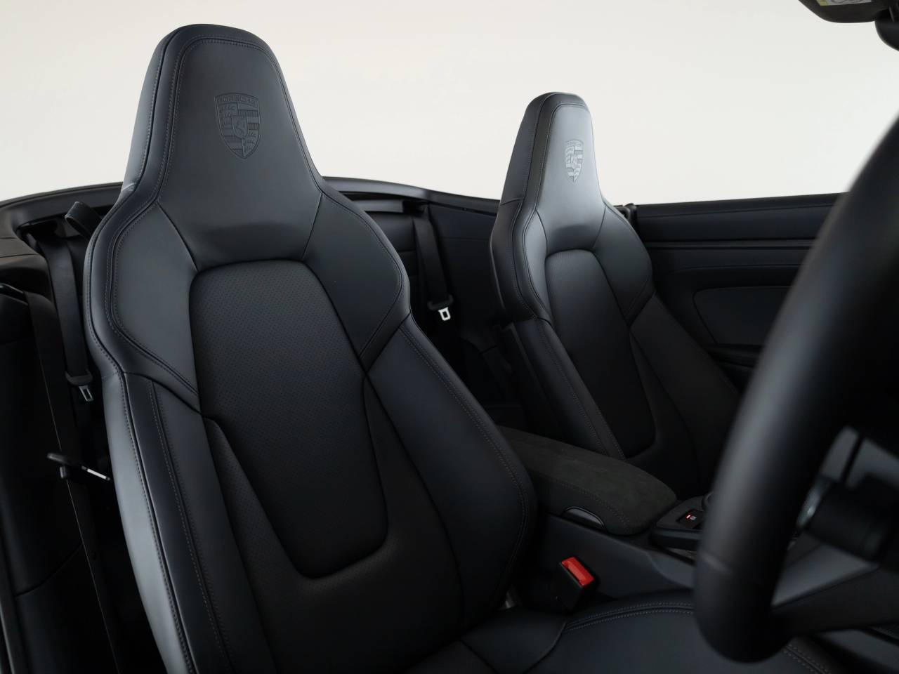 Used Porsche 911 2025 for sale - 76680198: Photo 5