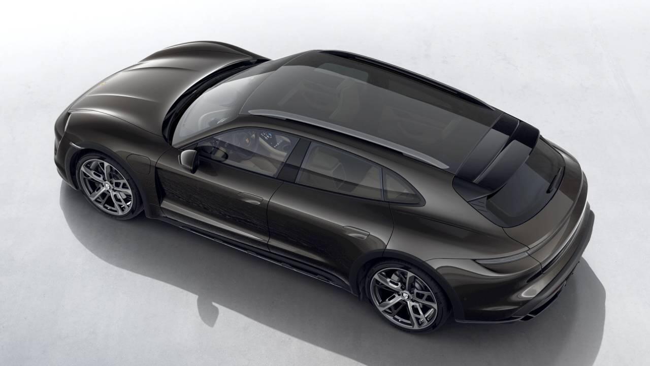 Used Porsche Taycan 2021 for sale - 77360354: Photo 4