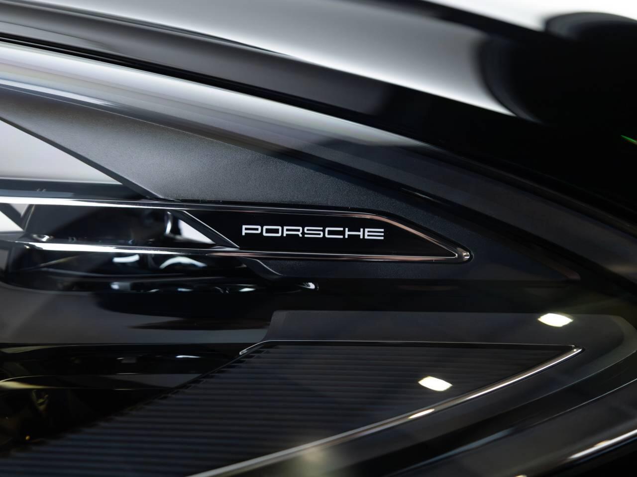 Used Porsche Macan 2026 for sale - 78190257: Photo 11