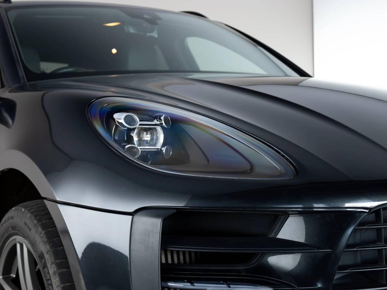 Used Porsche Macan 2021 for sale - 78190251: Photo 11