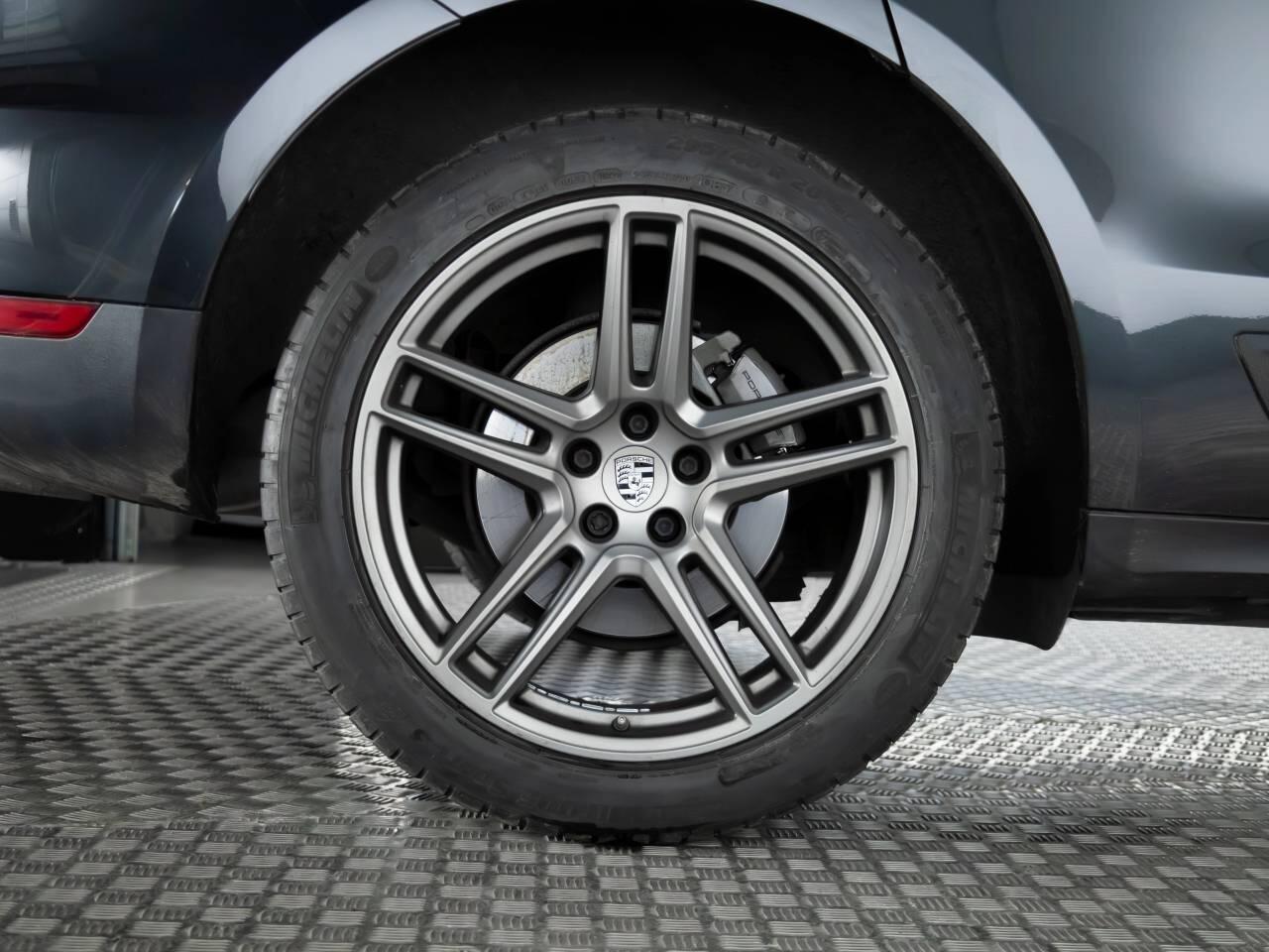 Used Porsche Macan 2021 for sale - 78190251: Photo 6