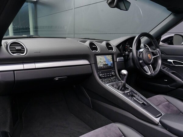 Used Porsche Boxster 2017 for sale - 76241786: Photo 9