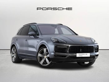 Used Porsche Cayenne 2023 for sale - 76676933: Photo