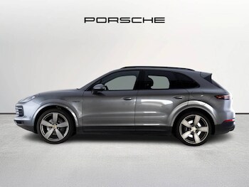 Used Porsche Cayenne 2023 for sale - 76676933: Photo