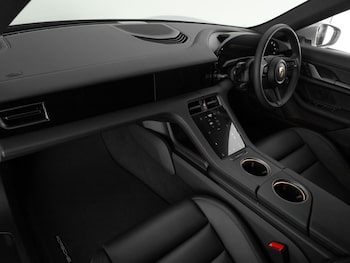 Used Porsche Taycan 2025 for sale - 76678151: Photo