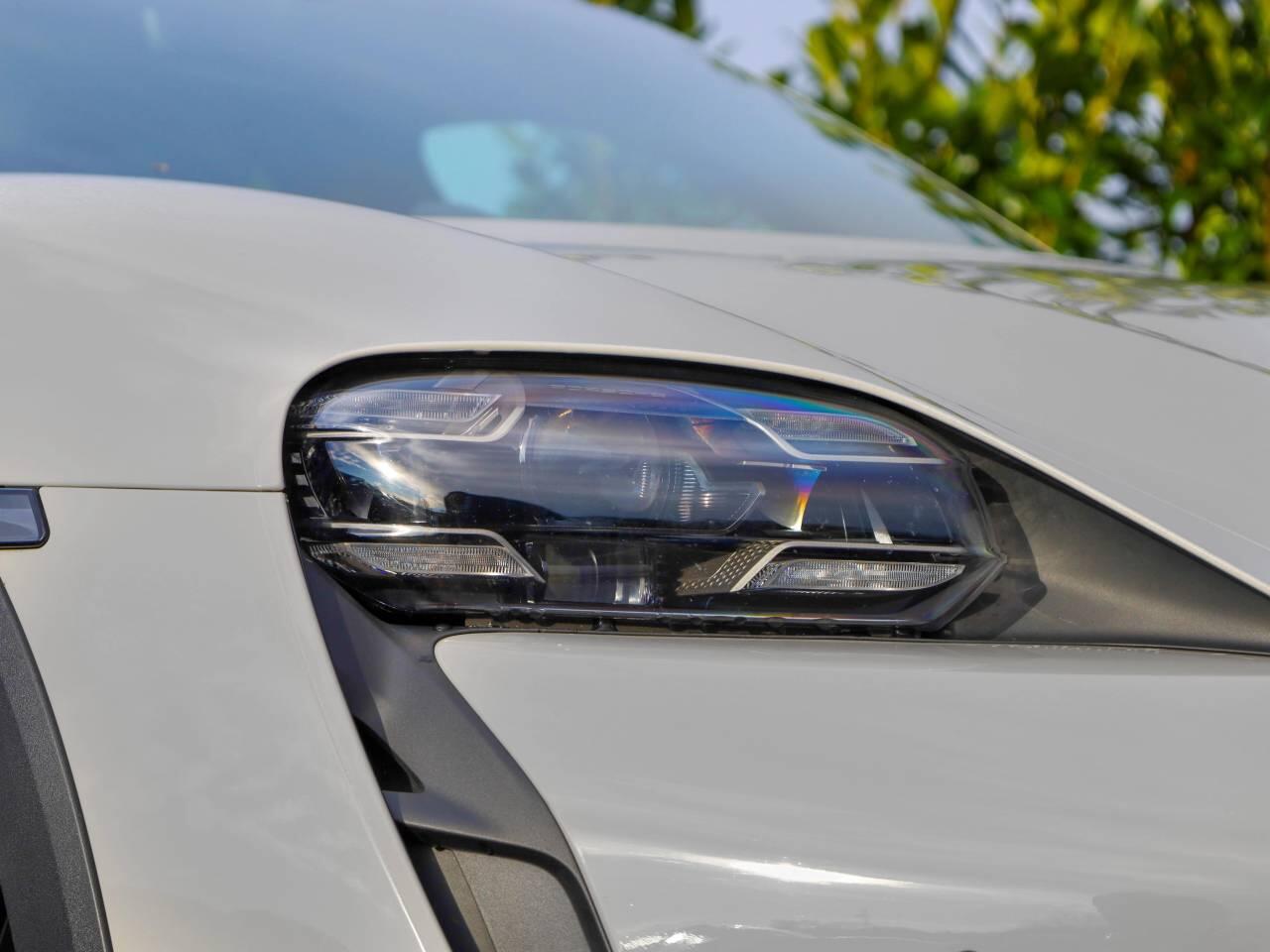 Used Porsche Taycan 2023 for sale - 78005414: Photo 8