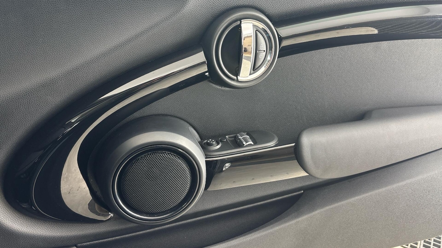 Used MINI Hatch 2019 for sale - 77242458: Photo 20