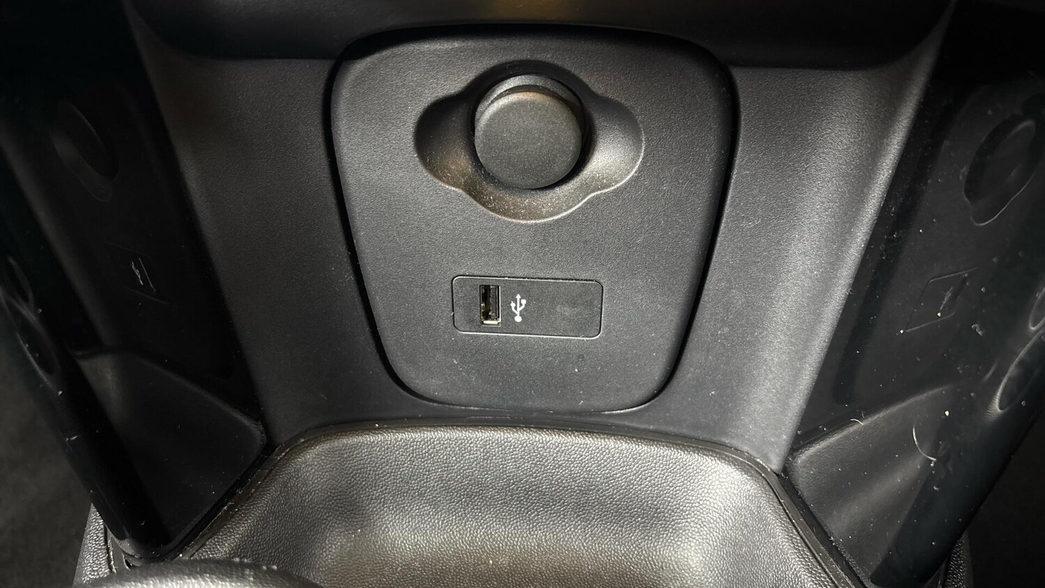 Used MINI Hatch 2019 for sale - 77242458: Photo 32