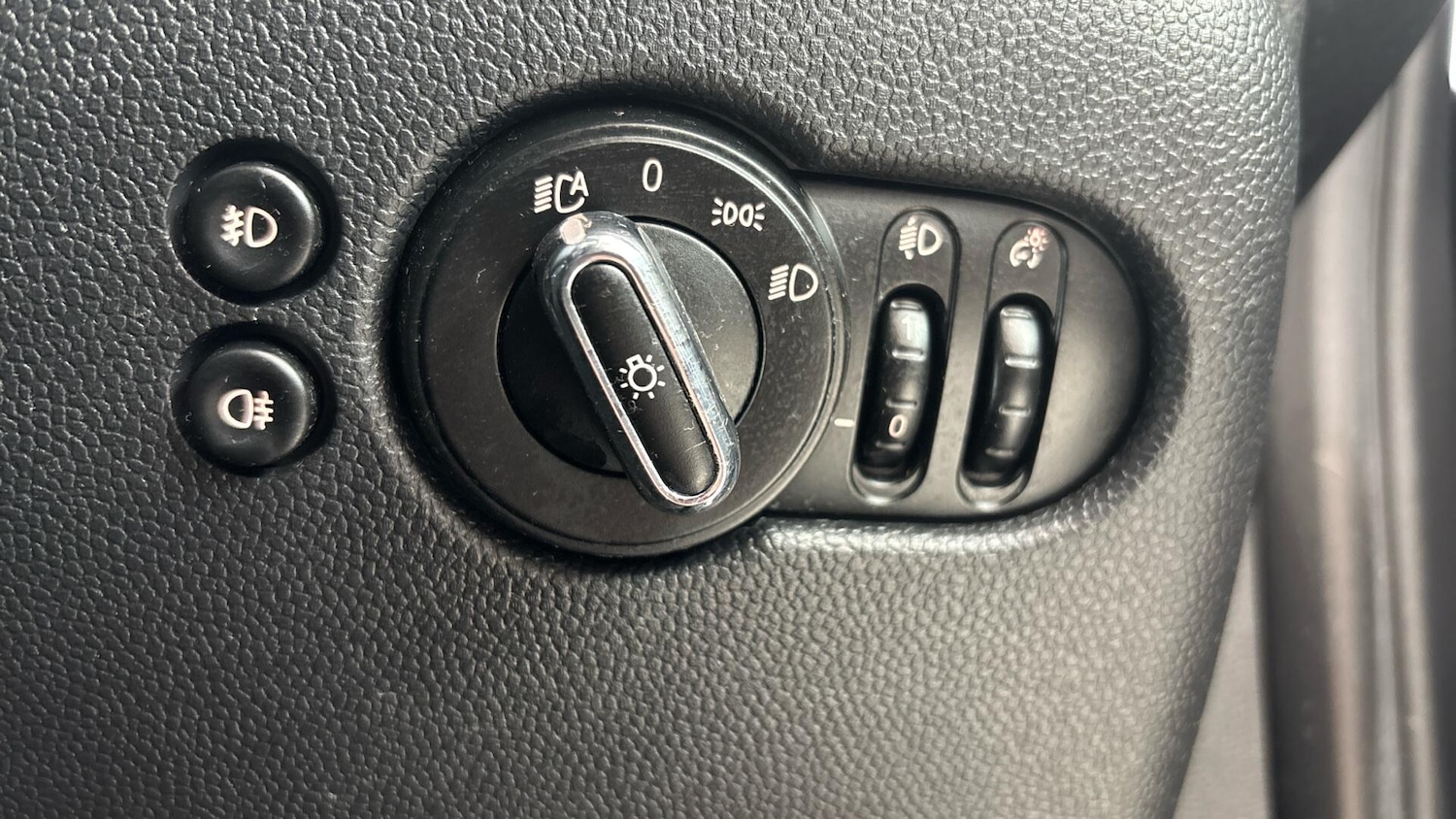 Used MINI Hatch 2019 for sale - 77242458: Photo 36