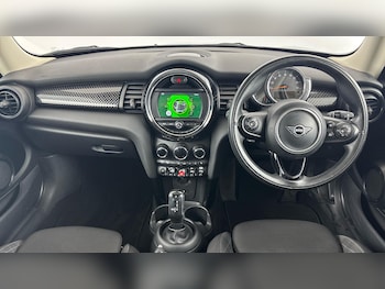 Used MINI Hatch 2019 for sale - 77242458: Photo