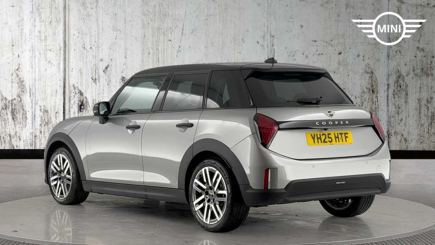 Used MINI Cooper 2025 for sale - 76760061: Photo 2