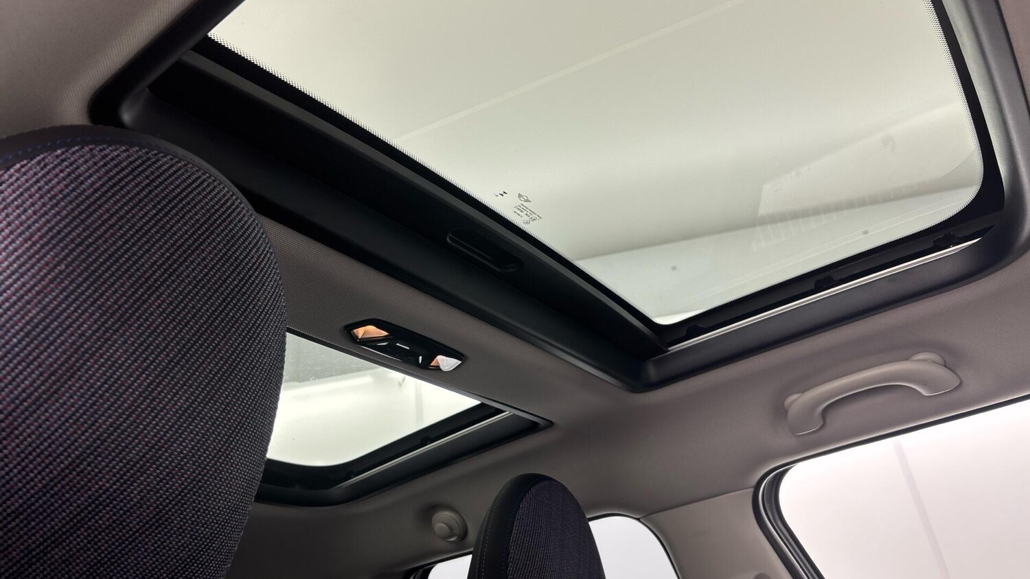 Used MINI Cooper 2025 for sale - 76760061: Photo 37