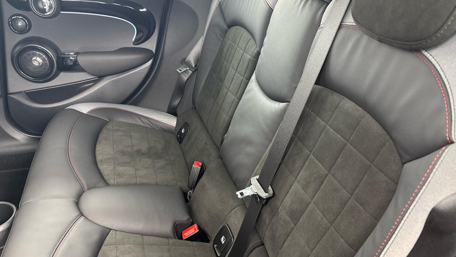 Used MINI Hatch 2023 for sale - 77016201: Photo 12