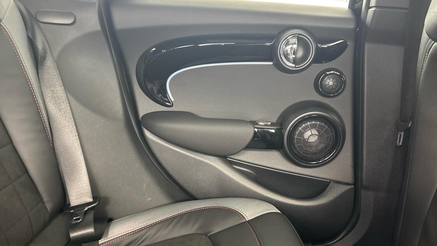 Used MINI Hatch 2023 for sale - 77016201: Photo 31