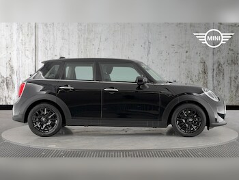 Used MINI Hatch 2021 for sale - 77016798: Photo