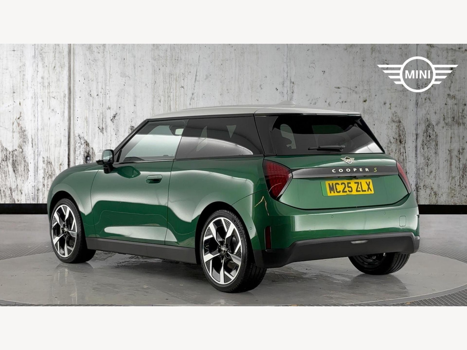 Used MINI Hatch 2025 for sale - 76899442: Photo 2