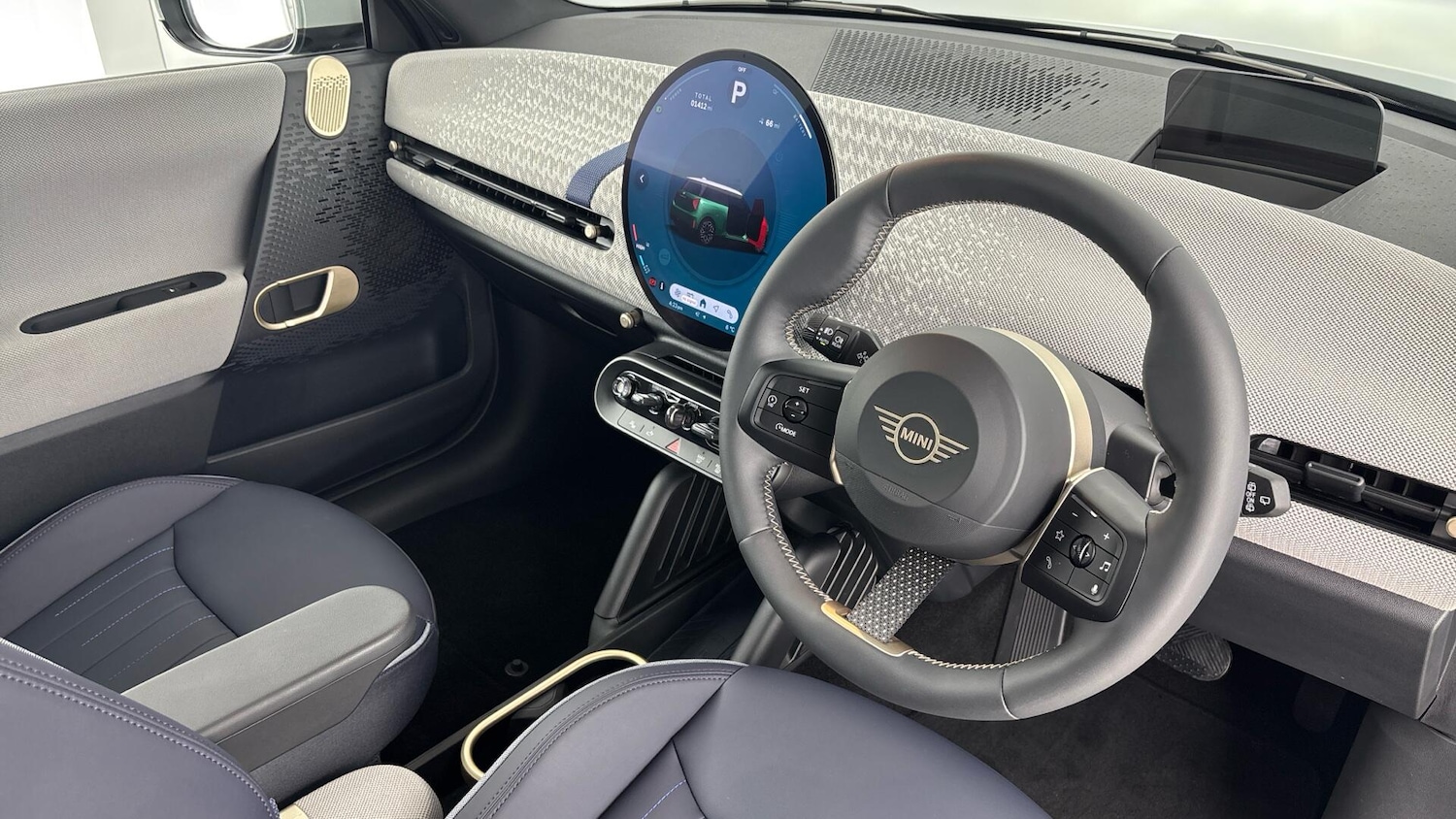 Used MINI Hatch 2025 for sale - 76899442: Photo 6