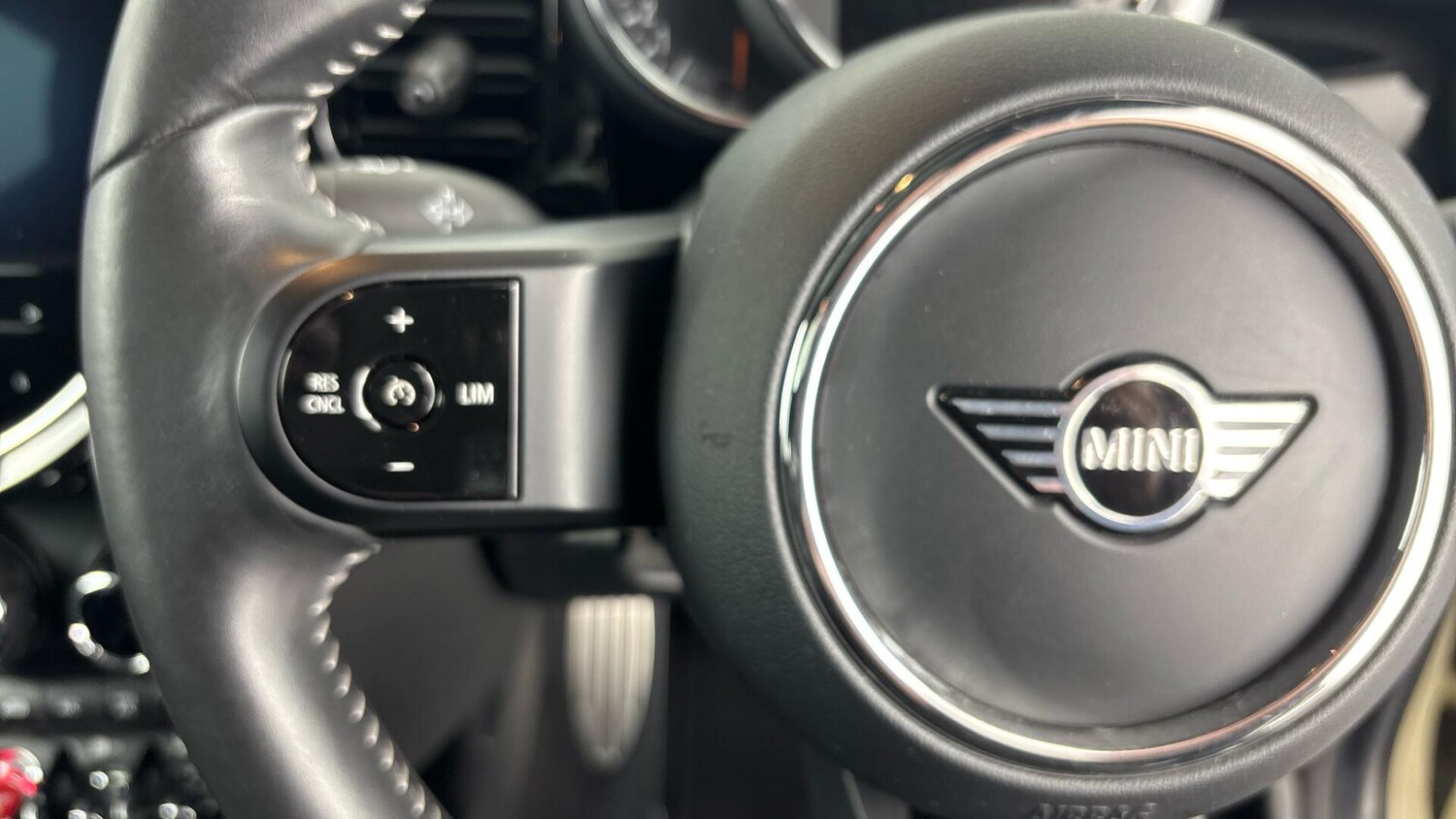 Used MINI Hatch 2022 for sale - 77175386: Photo 17