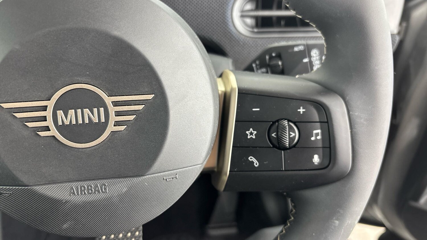 Used MINI Hatch 2025 for sale - 77331498: Photo 18