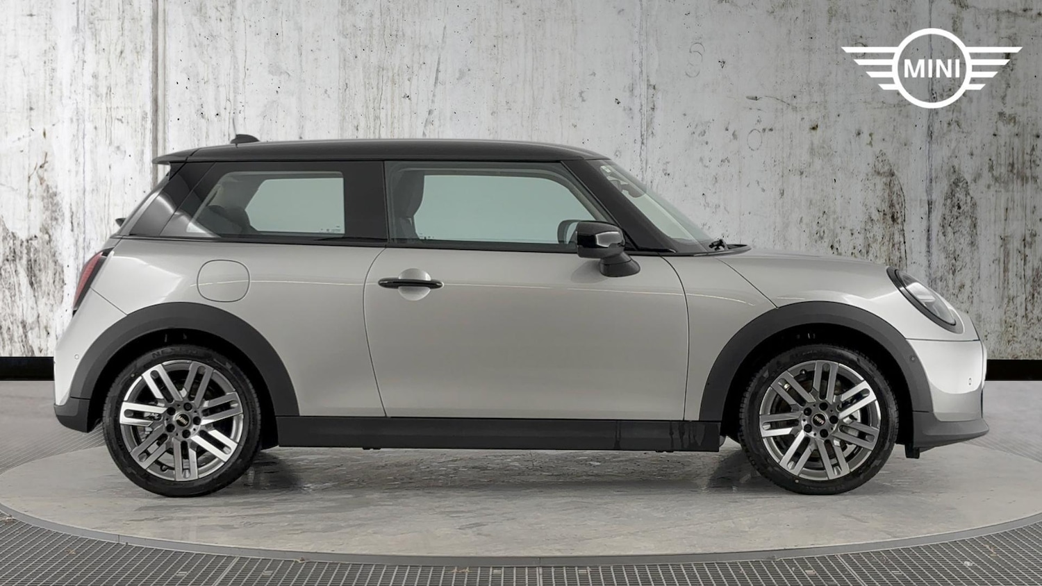 Used MINI Hatch 2025 for sale - 77331498: Photo 3