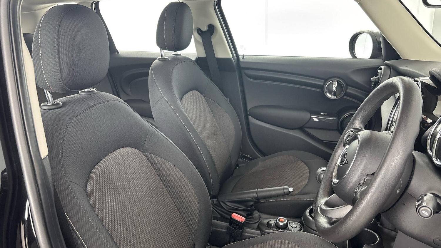 Used MINI Hatch 2020 for sale - 77331842: Photo 11