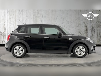 Used MINI Hatch 2020 for sale - 77331842: Photo