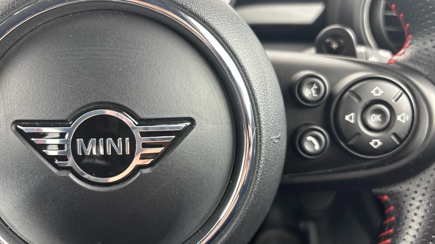 Used MINI Hatch 2019 for sale - 76953130: Photo 18