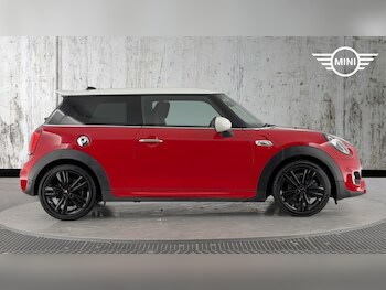 Used MINI Hatch 2019 for sale - 76953130: Photo