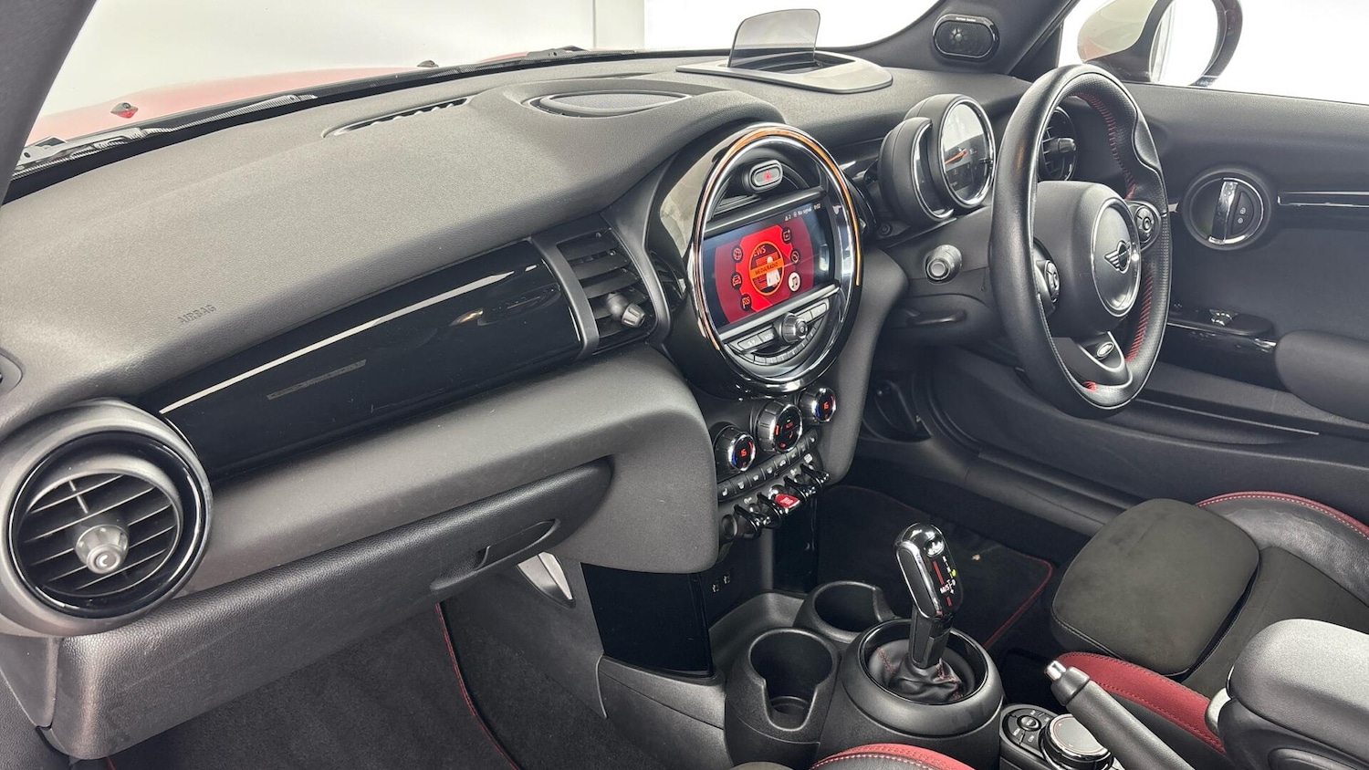 Used MINI Hatch 2019 for sale - 76953130: Photo 7