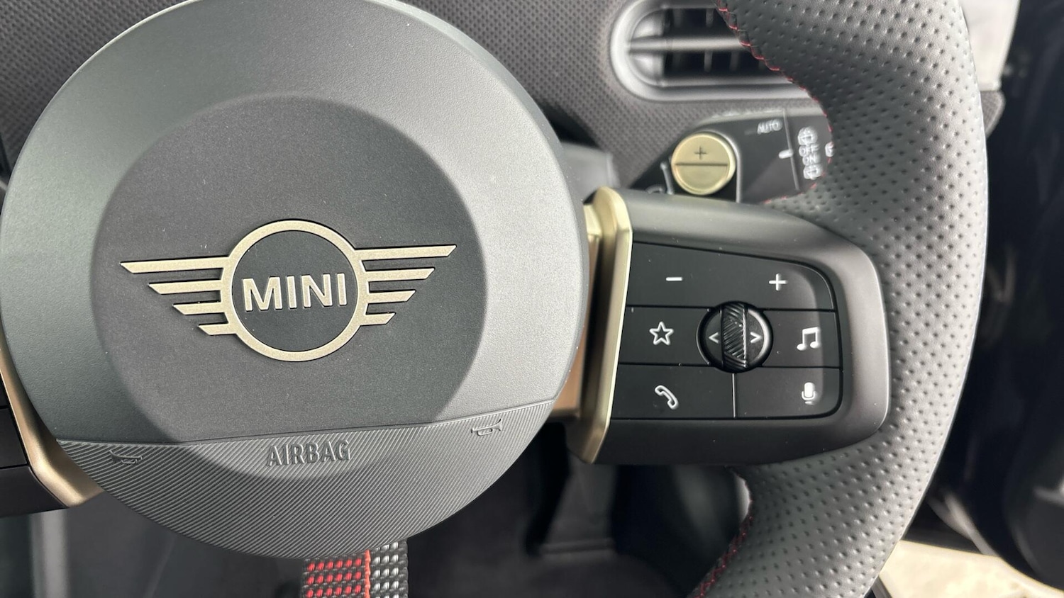 Used MINI Hatch 2025 for sale - 77377434: Photo 18