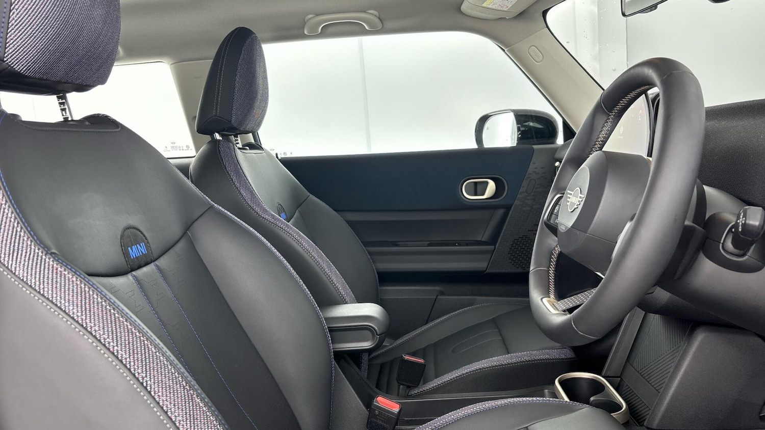 Used MINI Cooper 2024 for sale - 76952624: Photo 11