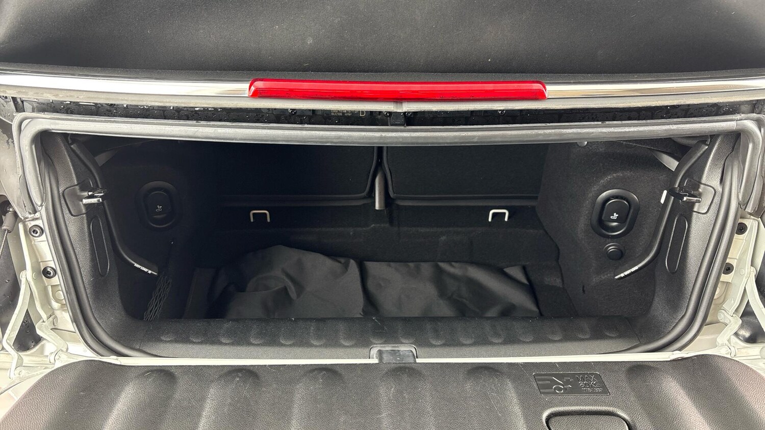 Used MINI Convertible 2021 for sale - 76760067: Photo 13