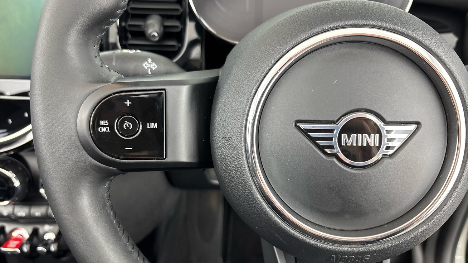 Used MINI Convertible 2021 for sale - 76760067: Photo 17