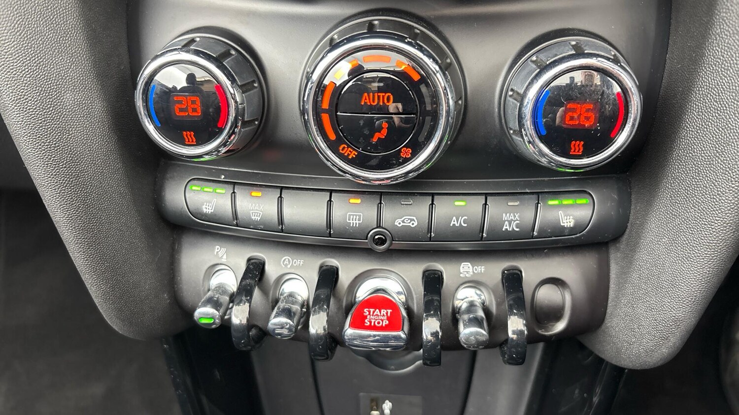 Used MINI Convertible 2021 for sale - 76760067: Photo 31