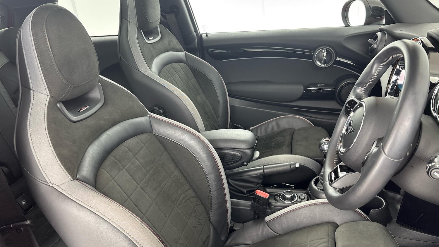 Used MINI Hatch 2022 for sale - 77081671: Photo 11