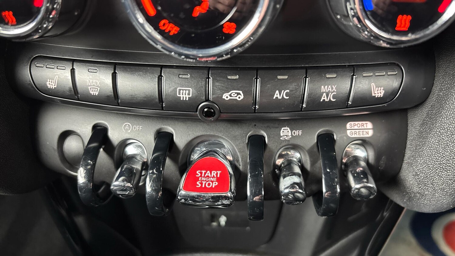 Used MINI Convertible 2023 for sale - 77599069: Photo 37