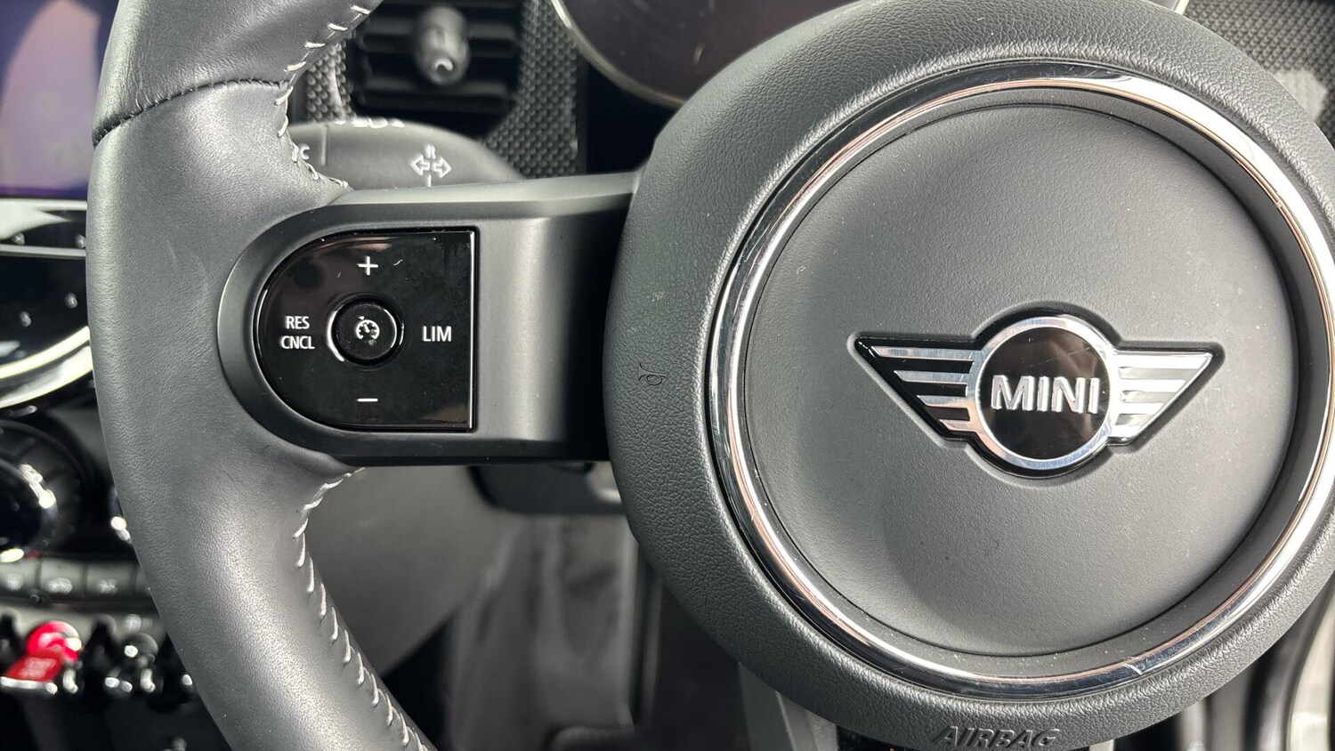 Used MINI Hatch 2023 for sale - 77175382: Photo 17