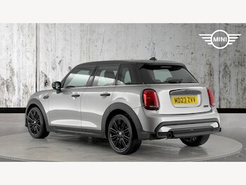 Used MINI Hatch 2023 for sale - 77175382: Photo