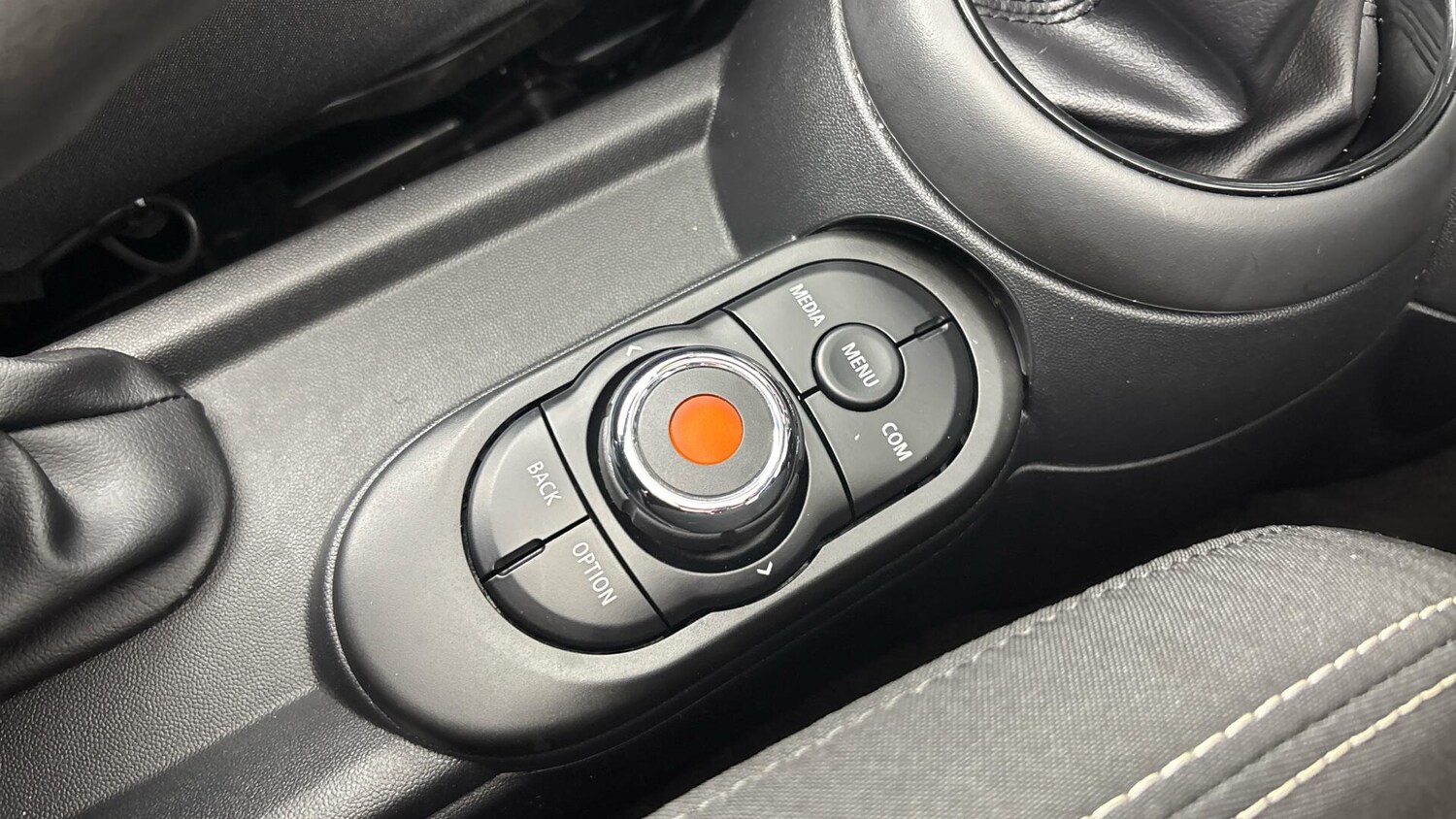 Used MINI Convertible 2021 for sale - 76760077: Photo 19