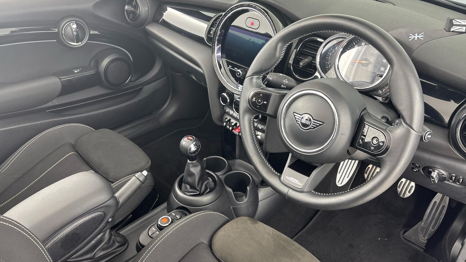 Used MINI Convertible 2021 for sale - 76760077: Photo 6