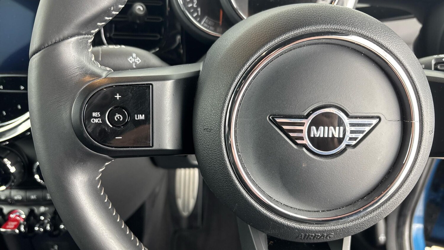 Used MINI Hatch 2022 for sale - 77330823: Photo 17