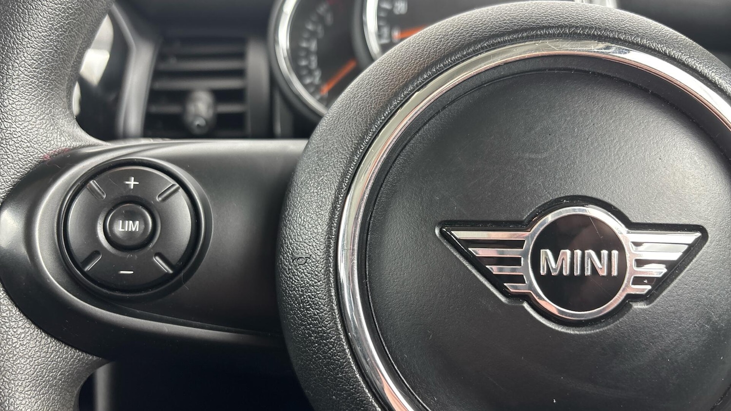 Used MINI Hatch 2019 for sale - 77925172: Photo 17