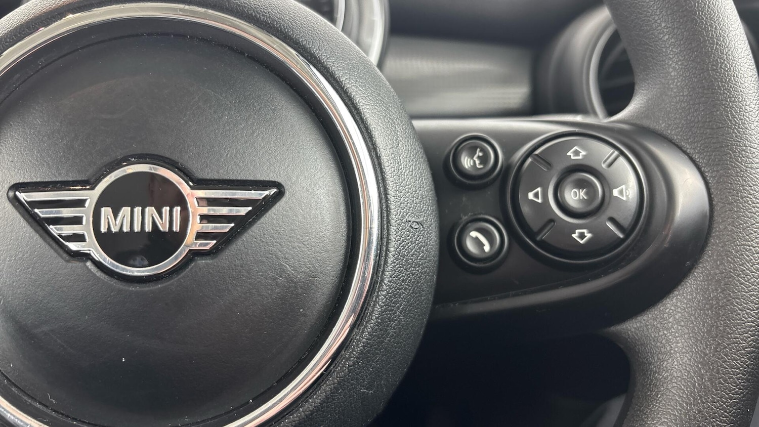 Used MINI Hatch 2019 for sale - 77925172: Photo 18